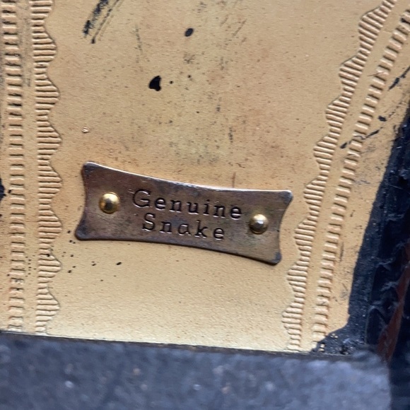 Giorgio Brutini black snake skin heeled ankle boots size 8 - Picture 8 of 10